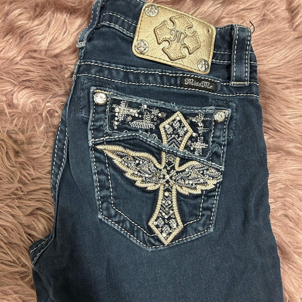 I have only worn a handful of times, it’s time for a closet refresh! Low rise.